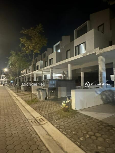 For Sale - Sunway Lakehome Sunways Lakehomes