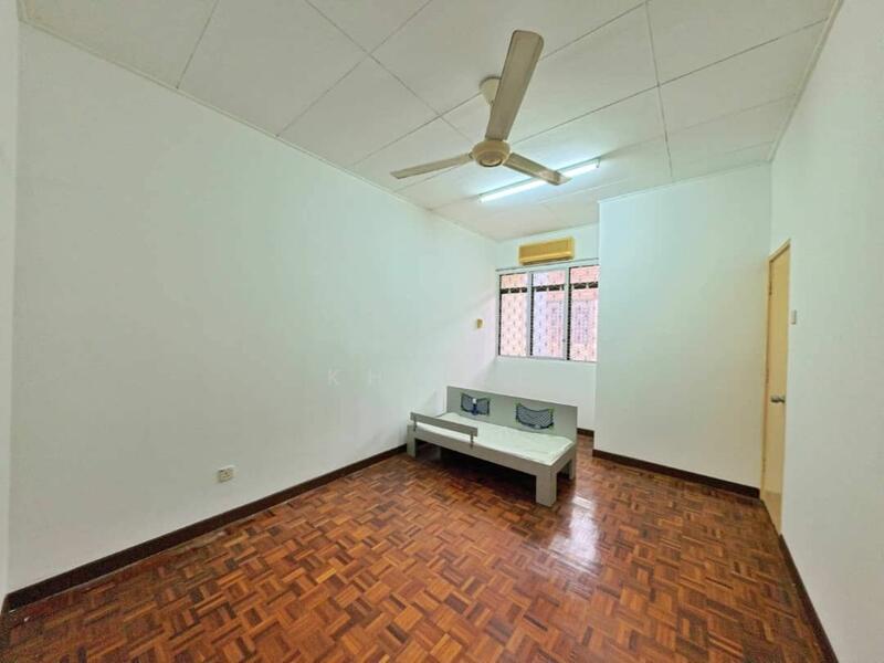 For Rent - Terraced House at Bandar Utama 10
