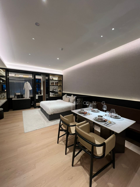 Untuk Dijual - Armani Hallson KLCC