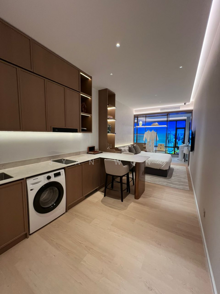 Untuk Dijual - Armani Hallson KLCC