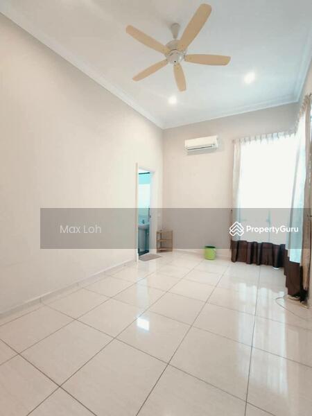 For Sale - Bukit Indah Semi D For Sale