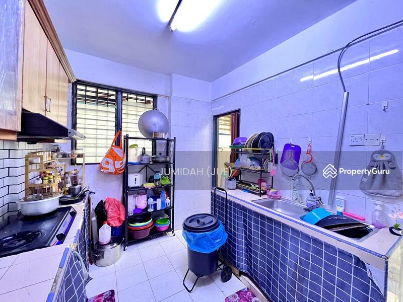 Lower Floor Apartment Desa Tasik,Bandar Tasik Selatan Sungai Besi