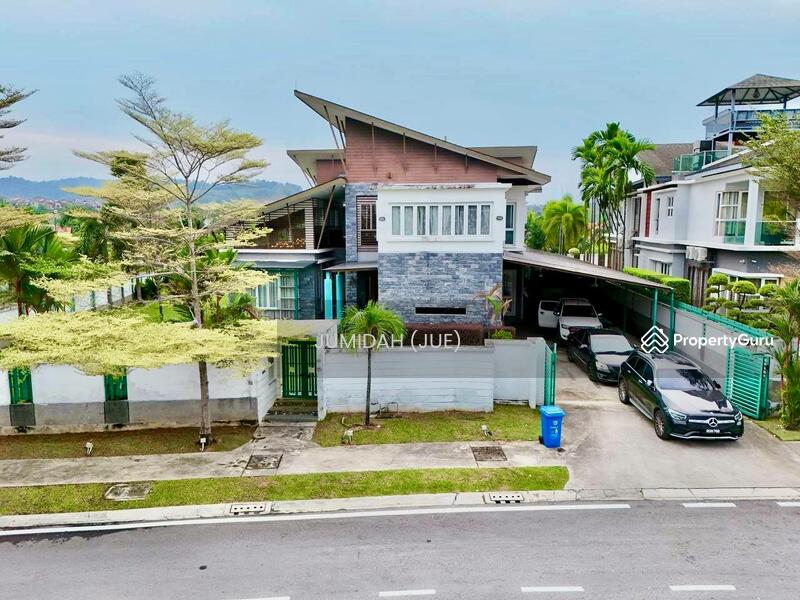 CORNER LOT WITH HUGE LAND Double Storey Bungalow Forte @ Jalan Titian Bukit Jelutong Shah Alam