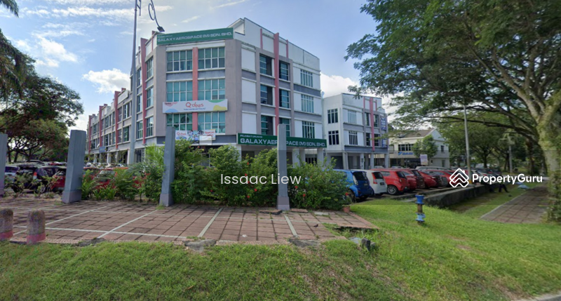 For Rent - Ara Damansara Ground Floor Corner Shop Lot