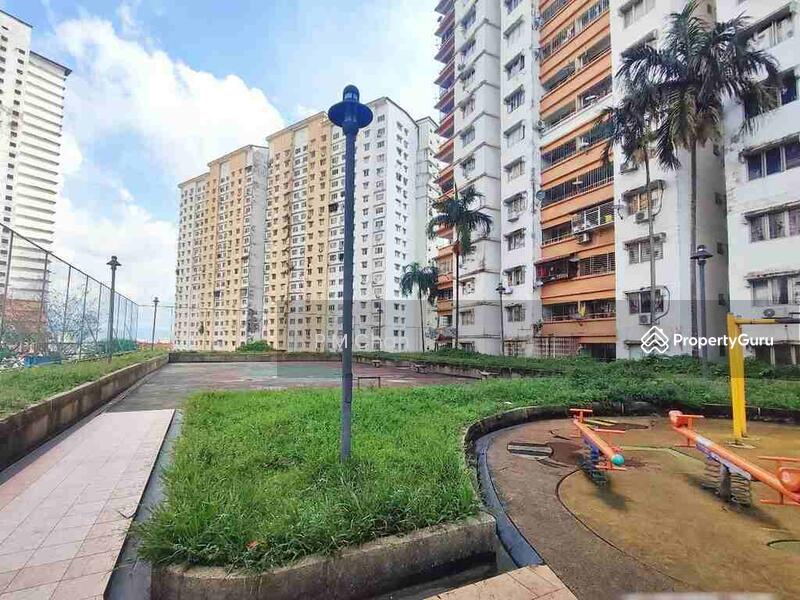 Untuk Dijual - Flora Damansara Apartment