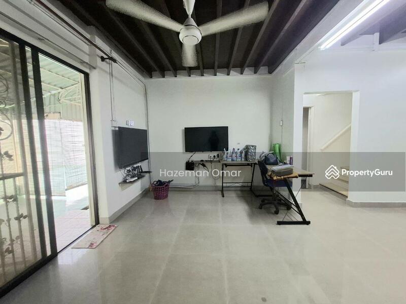 Untuk Dijual - [2882 sqft - Extra Land] 2-Storey Jalan Carey (Seksyen 1A) Petaling Jaya