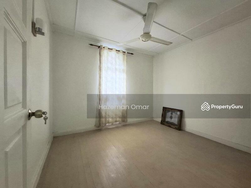 Untuk Dijual - [2882 sqft - Extra Land] 2-Storey Jalan Carey (Seksyen 1A) Petaling Jaya
