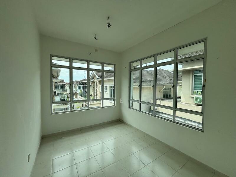 For Sale - Anggerik Villa Kulai