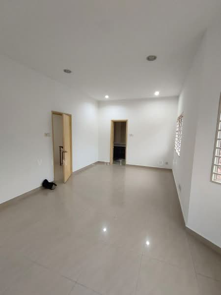 Semi-Detached House for Sale in Seri Aman Heights (Sungai Buloh) - Vincent Goh - Interior - PropertyGuru.com.my