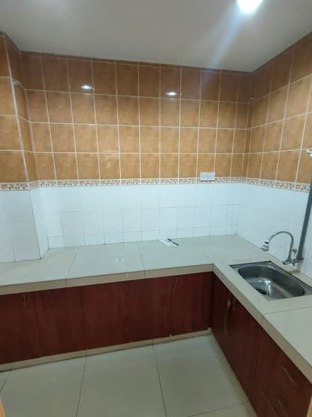 Semi-Detached House for Sale in Seri Aman Heights (Sungai Buloh) - Vincent Goh - Kitchen - PropertyGuru.com.my