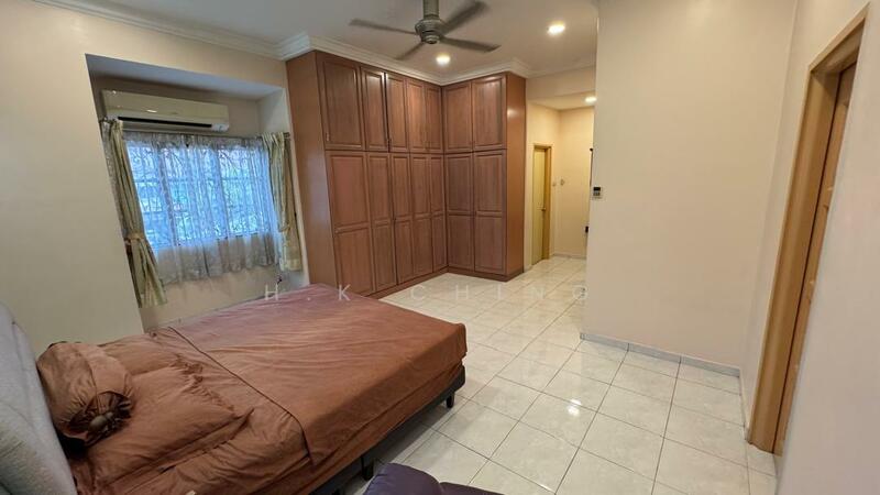 Untuk Dijual - Large 5160sf 2sty Semi D Seksyen 7 Shah Alam