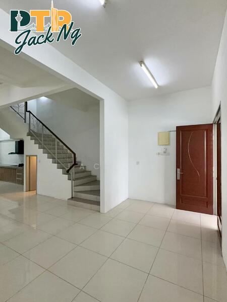 For Rent - Maple Residence