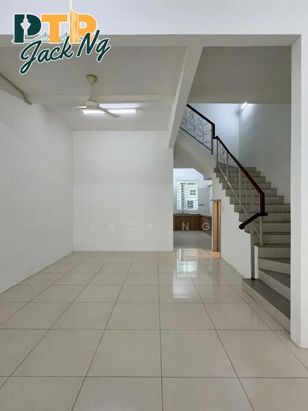 For Rent - Maple Residence