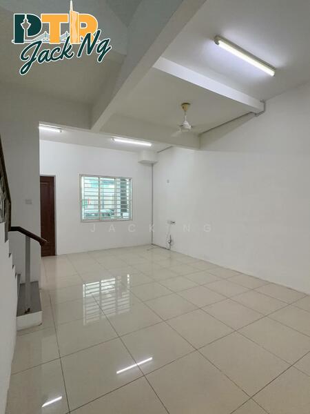 For Rent - Maple Residence