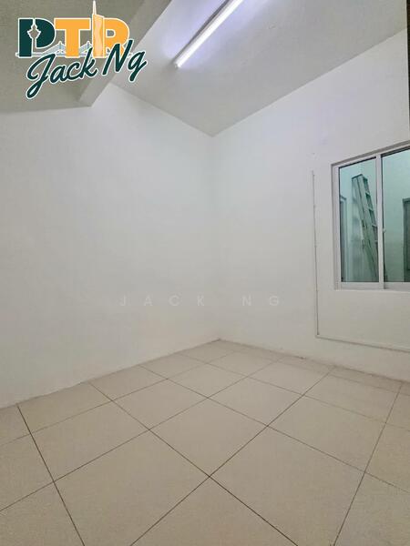 For Rent - Maple Residence