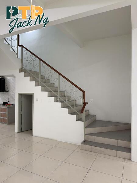 For Rent - Maple Residence