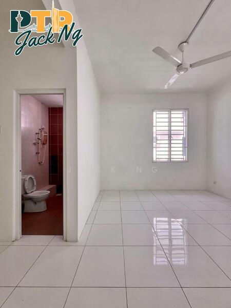 For Rent - Maple Residence