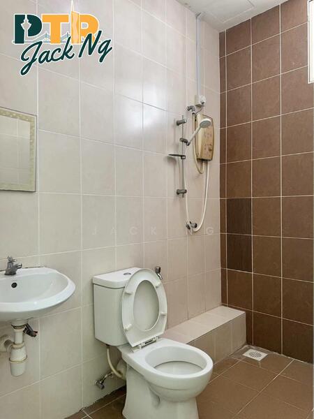 For Rent - Maple Residence