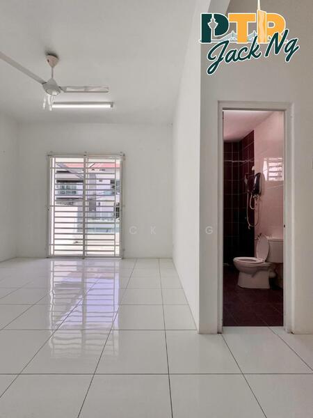 For Rent - Maple Residence