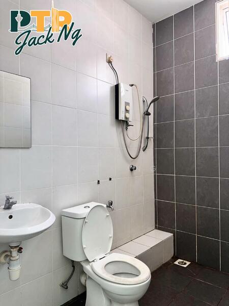 For Rent - Maple Residence