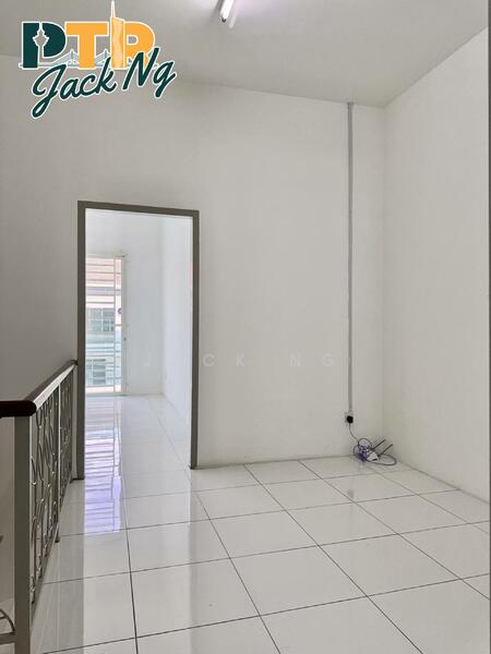 For Rent - Maple Residence