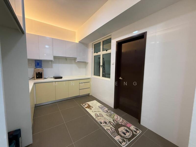 For Rent - Molek Pulai