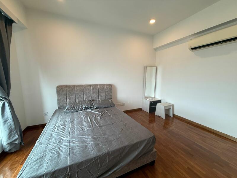 For Rent - Molek Pulai