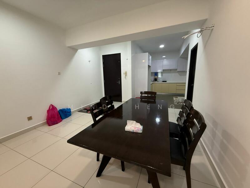 For Rent - Molek Pulai