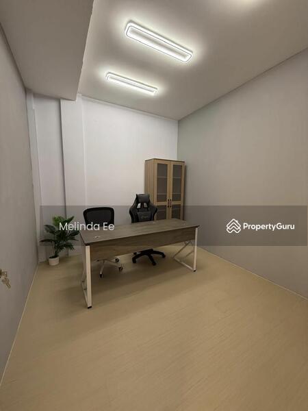 For Rent - Johor Bahru Taman Setia Tropika Fully Furnished Office Room