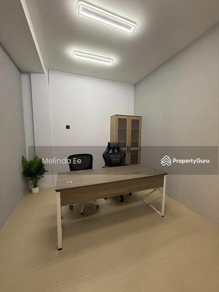 For Rent - Johor Bahru Taman Setia Tropika Fully Furnished Office Room
