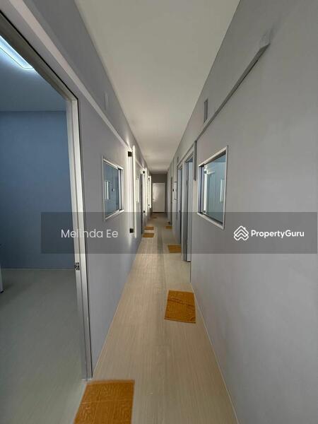 For Rent - Johor Bahru Taman Setia Tropika Fully Furnished Office Room