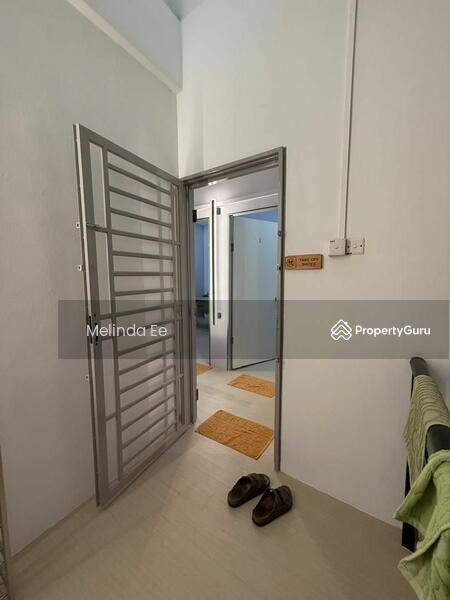 For Rent - Johor Bahru Taman Setia Tropika Fully Furnished Office Room