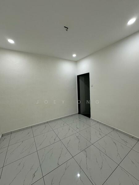 For Sale - Taman Ungku Tun Aminah