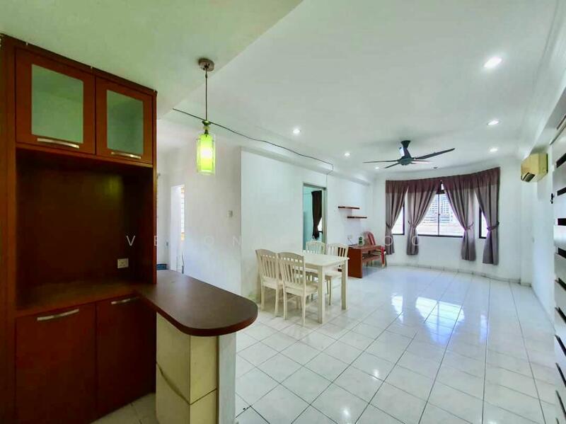 Untuk Dijual - Medan Hikmat