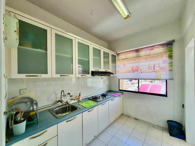 Untuk Dijual - Medan Hikmat