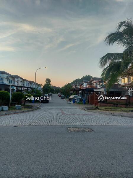 Terraced House at Bukit Jelutong untuk Untuk Dijual - RM 1,450,000, Mac 2026 - PropertyGuru.com.my