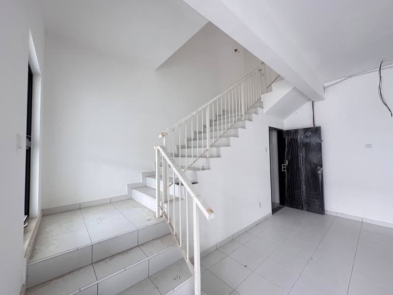 For Sale - Austin Duta Austins Duta
