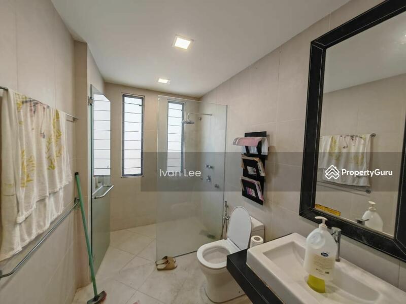 For Sale - 2-storey Terrace House at Taman Paramount