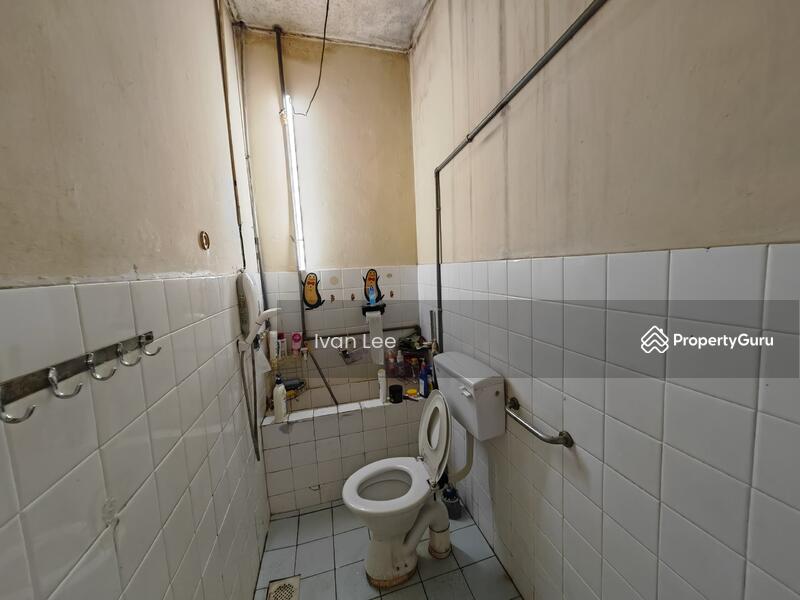 For Sale - PJ Section 19, Sekseyn 19 Single-Storey Terraced House