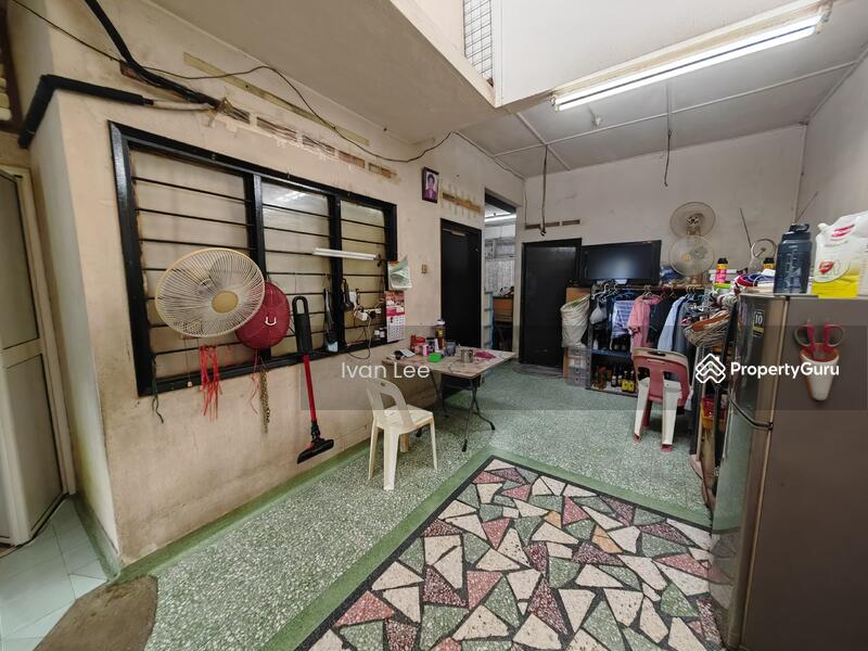 For Sale - PJ Section 19, Sekseyn 19 Single-Storey Terraced House