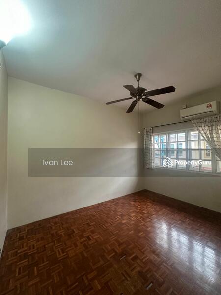 For Sale - Semi-Detached House at Seksyen 19