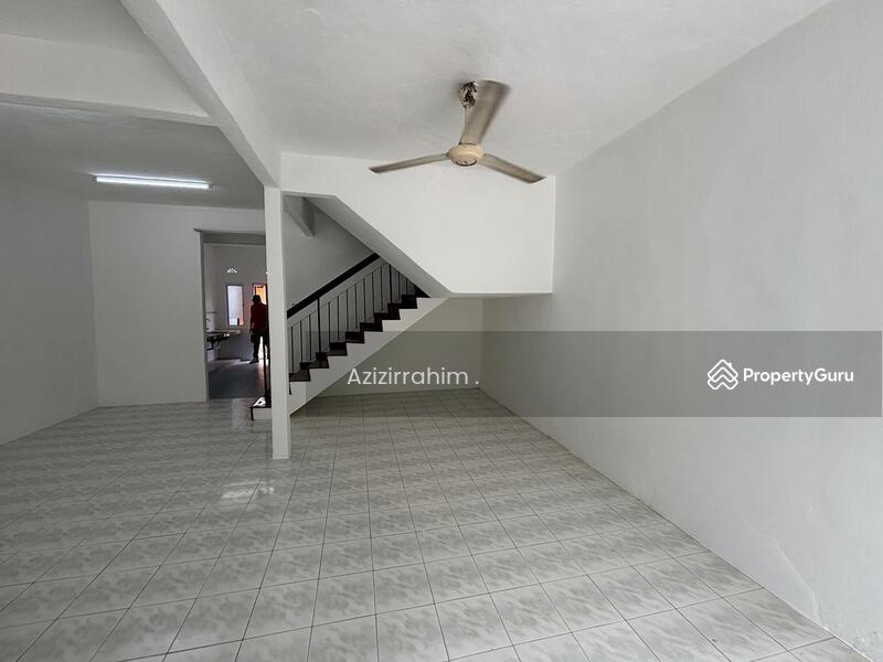 For Rent - 2 Storey Terrace Taman Seroja Sepang