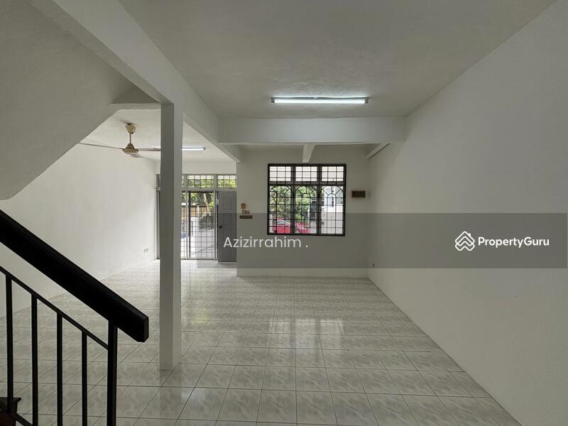 For Rent - 2 Storey Terrace Taman Seroja Sepang