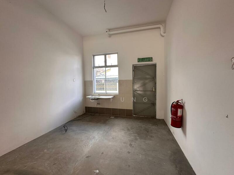 For Rent - Taman Kempas Indah