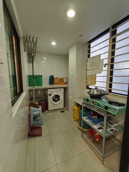 Condominium for Rent at Atmosfera Kondominium - Janice CC Tan - Kitchen - PropertyGuru.com.my