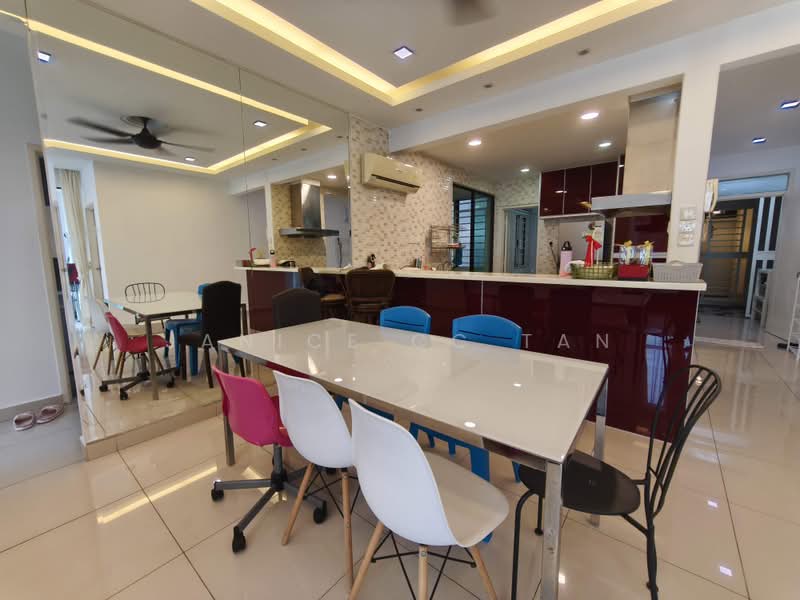 Condominium for Rent at Atmosfera Kondominium - Janice CC Tan - Dining Room - PropertyGuru.com.my