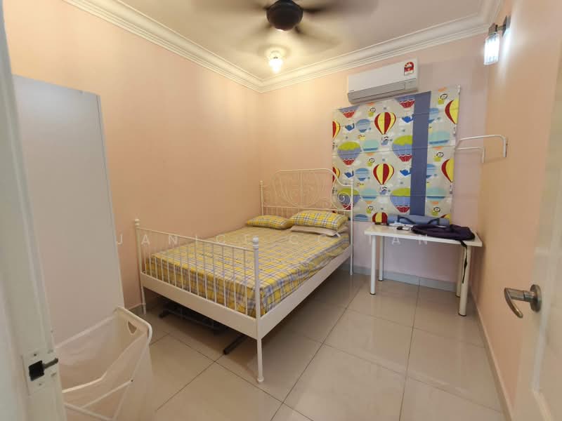 Condominium for Rent at Atmosfera Kondominium - Janice CC Tan - Bedroom - PropertyGuru.com.my
