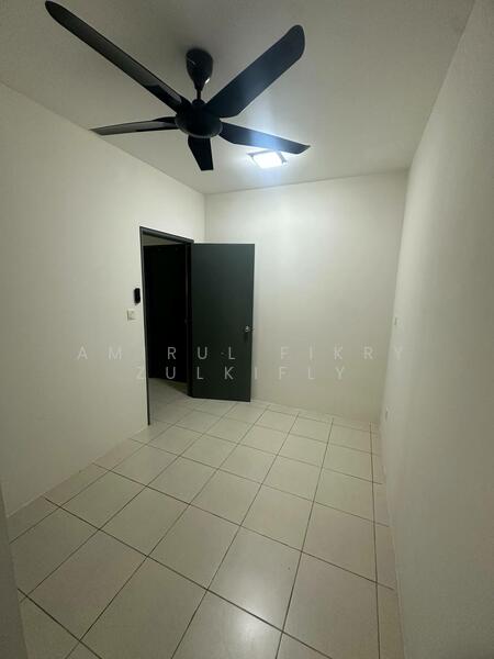Untuk Disewa - Kita Mekar (Double Storey Terrace House)
