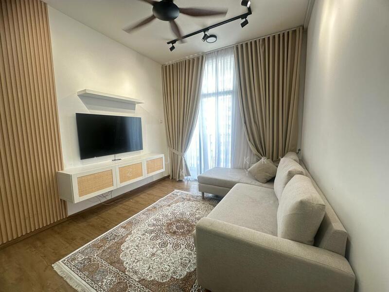 For Rent - Lakefront Homes