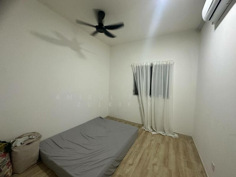 For Rent - Lakefront Homes